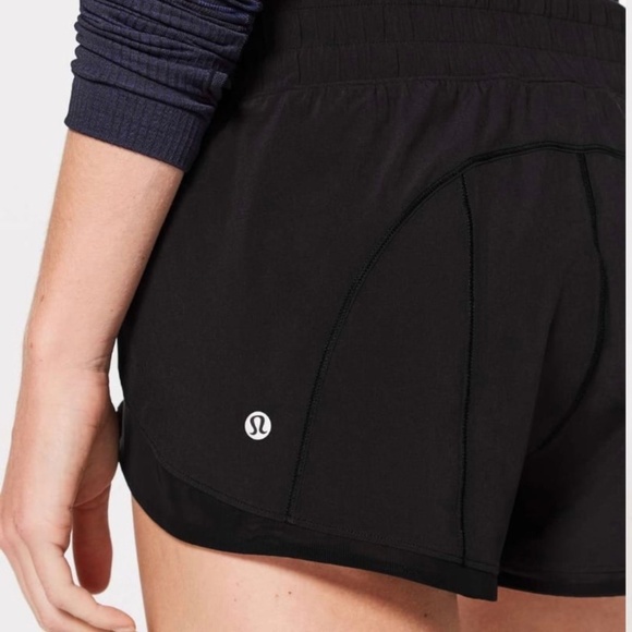 Lululemon Miles Ahead Short (2.5") - Picture 6 of 11